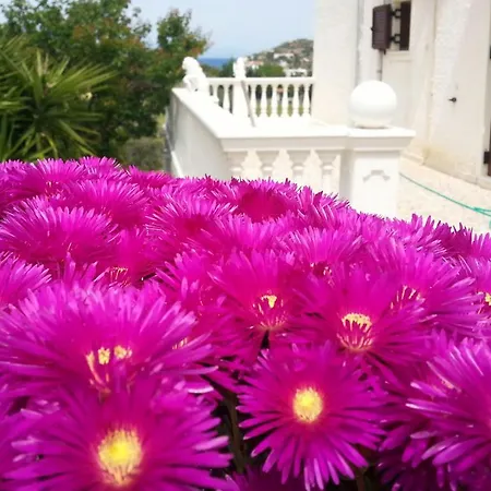 Kea Sea View בית נופש Otziás